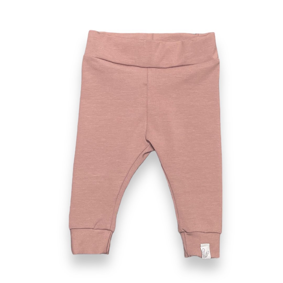 Newborn broekje mauve - Baby Winkel Online